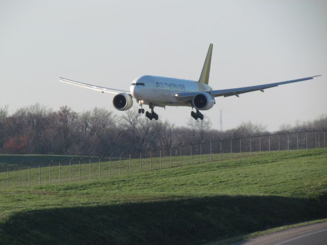 BOEING 777-200LR (N774SA)