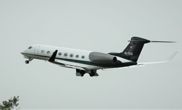 Gulfstream Aerospace Gulfstream G650 (M-YGIG) - g650er m-ygig dep shannon 28/7/19.