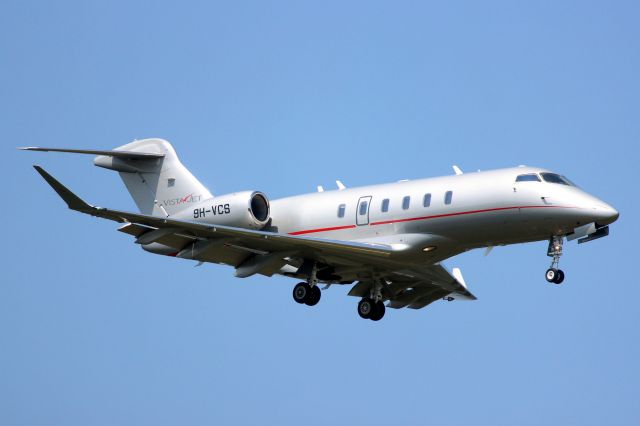 Canadair Challenger 350 (9H-VCS) - VistaJet Challenger 350 on short finals for rwy 06 on 9-Jun-23 arriving from LFBD as VJT451.