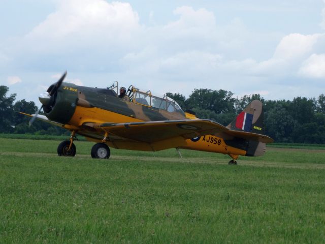 North American T-6 Texan (N99CV)