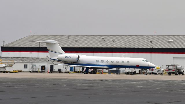 Gulfstream Aerospace Gulfstream V (N900AL) - Abbott Laboratories Gulfstream G550 N900AL in Dayton 