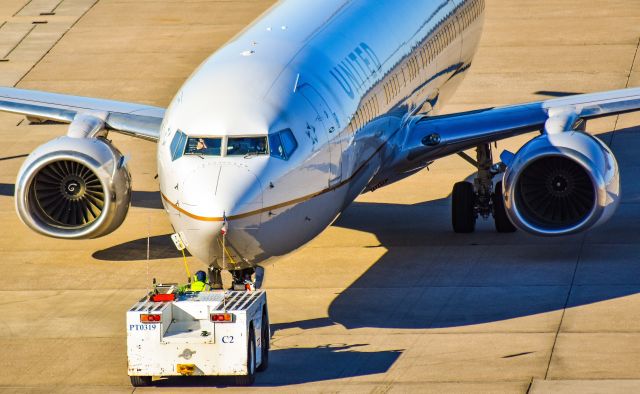 Boeing 737-900 (N75436) - This 737-900 is getting ready for it's next flight out of IAH Airport in Houston, Tx. 