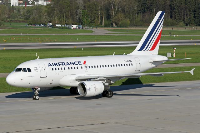 Airbus A318 (F-GUGG)