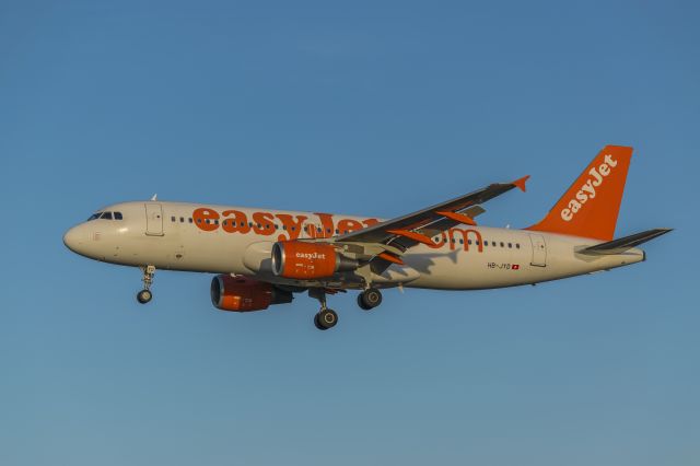 Airbus A320 (HB-JYD)