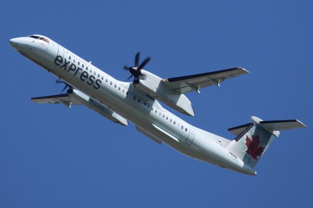 de Havilland Dash 8-400 (C-FSRW)