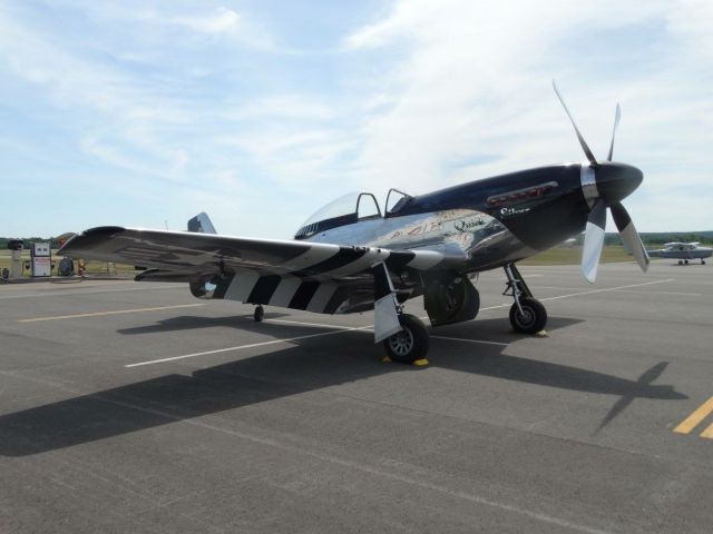 North American P-51 Mustang (N51HY)