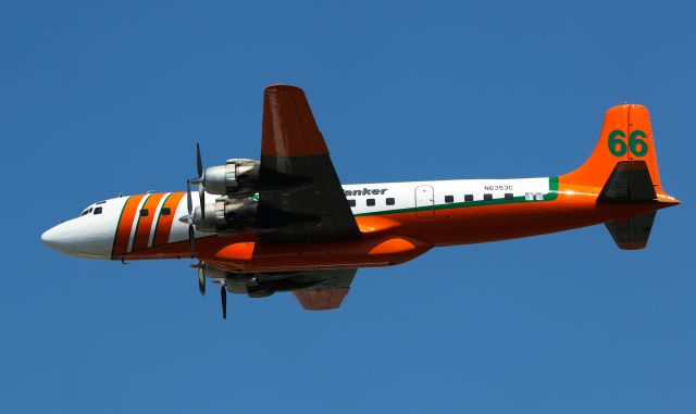 Douglas DC-7 (N6353C)