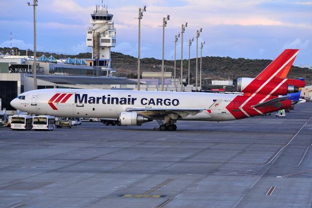 Boeing MD-11 (PH-MCU) - News published in a local newspaper in Tenerife A plane chartered by the airline Martinair Cargo, which originated in the Netherlands, had to return to Tenerife South (Reina Sofia) airport after an explosion at one of its three engines Despite the severity of the event, the captain of the aircraft had no trouble controlling it, favored by the small aerodrome traffic at that hour, could take land without problems. Specifically, the plane is a Boeing MD-11F and carrying in its hold several horses whose fate was an international event although the location has not transpired. It is unknown whether the damage caused by the explosion have been repaired during yesterday or the aircraft will have to wait to fly again.