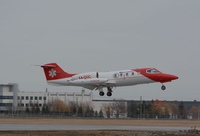 Learjet 35 (XA-DOC) - Visiting CYHU on 30-03-2022