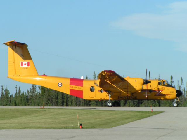 11-5452 — - A De Havilland Canada CC-115 Buffalo at Rocky Mountain House Air Show 2006