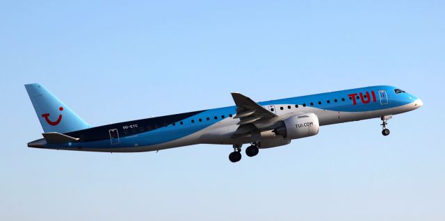 EMBRAER 195 (OO-ETC)