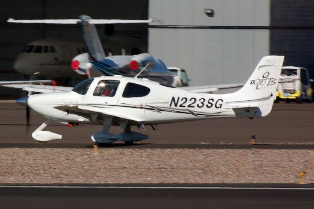 Cirrus SR-22 (N223SG)