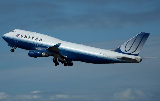 Boeing 747-400 (N179UA) - 11 OCT 2010