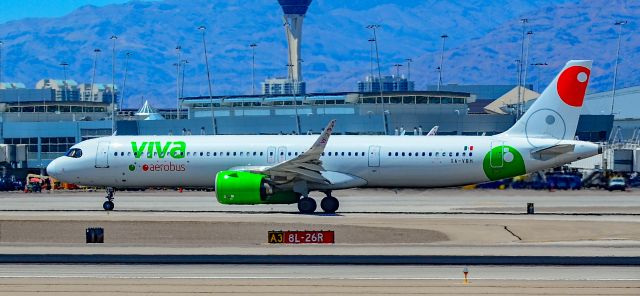 Airbus A321neo (XA-VBH) - XA-VBH Viva Aerobus Airbus A321-271NX/LR s/n 10056 - Las Vegas - Harry Reid International Airport KLASbr /USA - Nevada July 3, 2022br /Photo: Tomás Del Coro