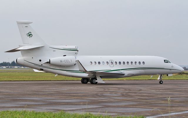 Dassault Falcon 7X (M-CELT) - m-celt arriving in shannon 25/12/18.