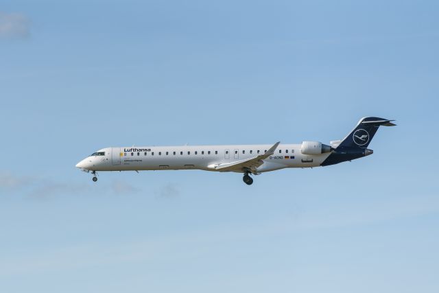 Canadair Regional Jet CRJ-900 (D-ACND)