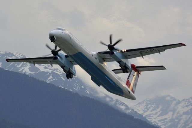 de Havilland Dash 8-400 (OE-LGC)