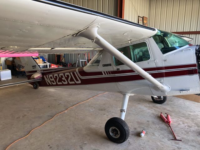 Cessna Commuter (N9232U) - Tail wheel?