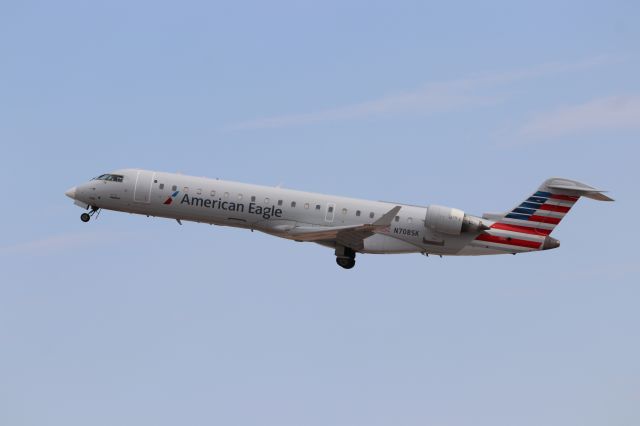 Canadair Regional Jet CRJ-700 (N708SK)