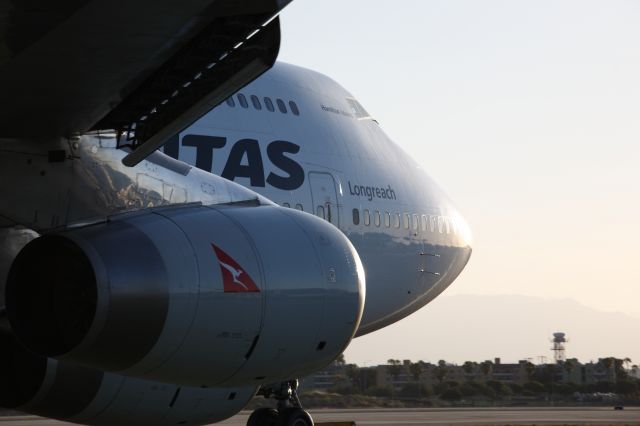 Boeing 747-200 (VH-OJS) - The Hamilton Island on Echo, on its way to Tom Bradly