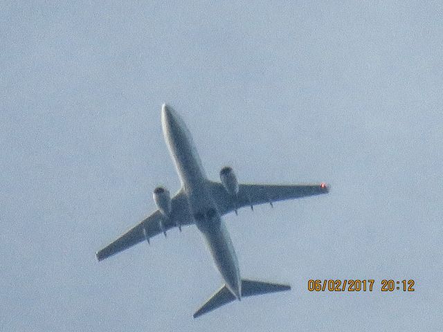 Boeing 737-800 (N936AN)