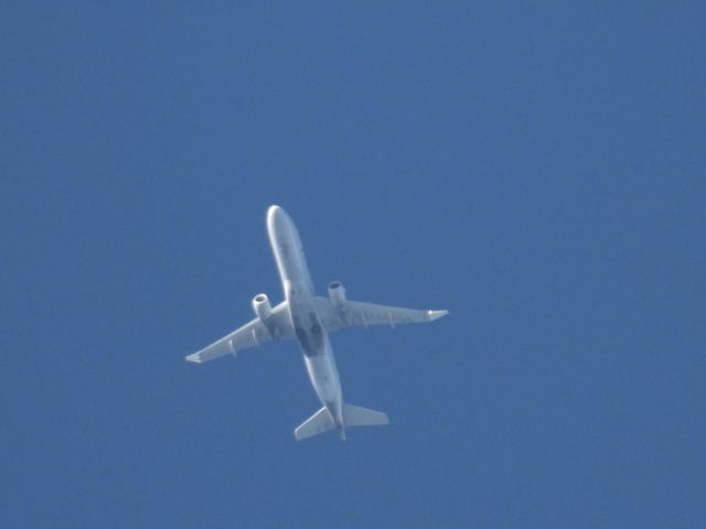 Embraer 175 (N211NN) - ENY3767br /SGF-DFWbr /08/22/22