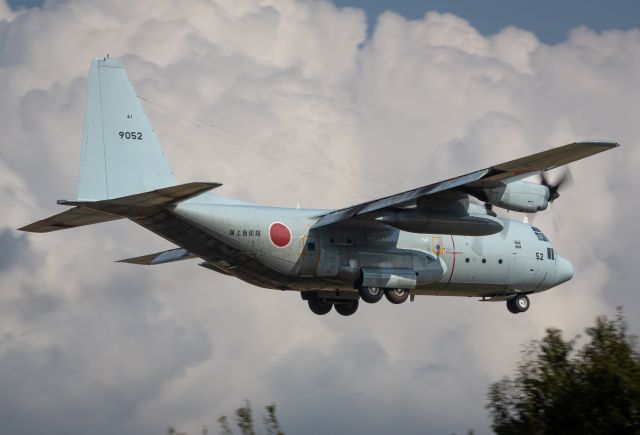 Lockheed C-130 Hercules (N9052)