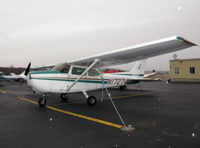 Cessna Skylane (N1727V)