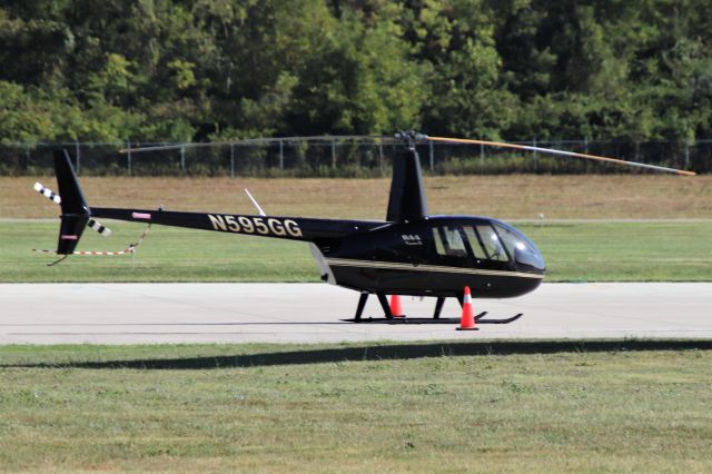 Robinson R-44 (N595GG)