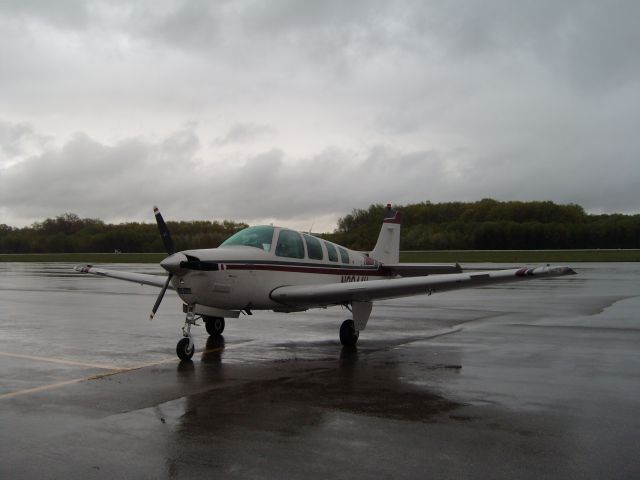 Beechcraft Bonanza (36) (N8044U)