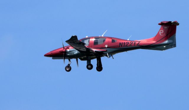 Diamond DA-62 (N122YZ) - On final is this 2018 Diamond DA-62 in the Summer of 2019.