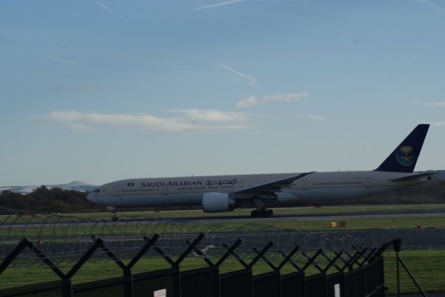 BOEING 777-300 (HZ-AK15) - Saudi Arabian Airlines B777-363ER cn410052