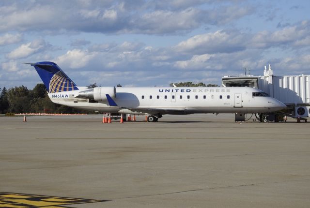 Canadair Regional Jet CRJ-200 (N461AW)