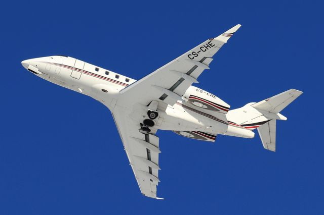 Canadair Challenger 350 (CS-CHE)