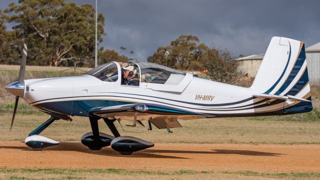 Vans RV-7 (VH-MRV)