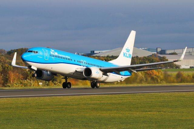 Boeing 737-800 (PH-HSE) - KL1074 departing on the flight back to Amsterdam