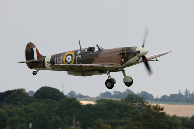 SUPERMARINE Spitfire (BMR597)