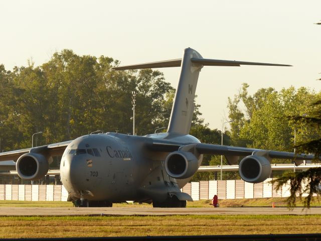 Boeing Globemaster III (17-7703)