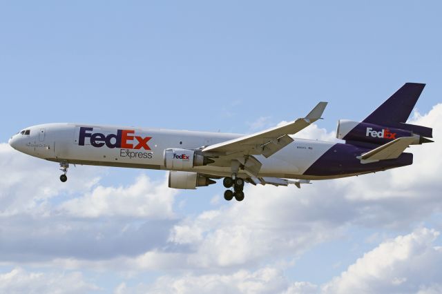 Boeing MD-11 (N610FE)