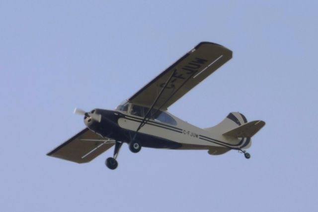 C-FJUW — - C-FJUW Champion 7-FC Survolant la ville de Lavaltrie QC. le 29-10-2023 à 15:17