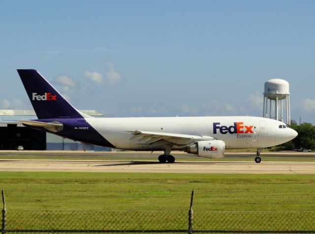 Airbus A310 (N435FE)