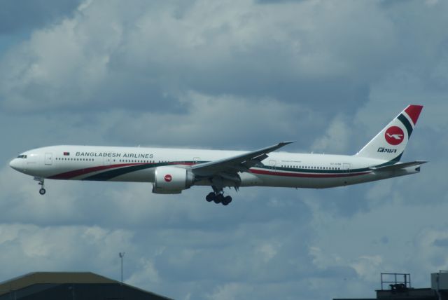 BOEING 777-300 (S2-AHM) - Biman Bangladesh B777-3E9ER cn40120