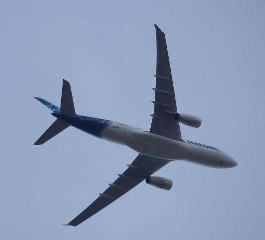 Airbus A330-200 (C-GTSZ)