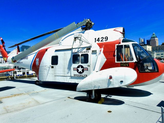 Sikorsky HH-52 Seaguard (1429)