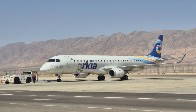 Embraer ERJ-190 (4X-EMC)