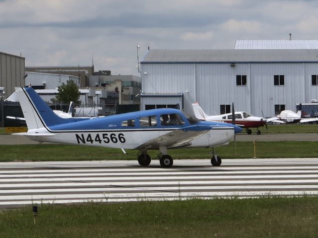 Piper Cherokee (N44566)
