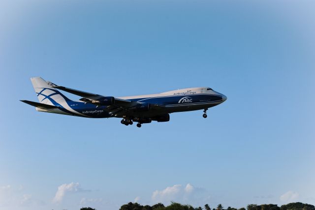 Boeing 747-400 (VQ-BUU)