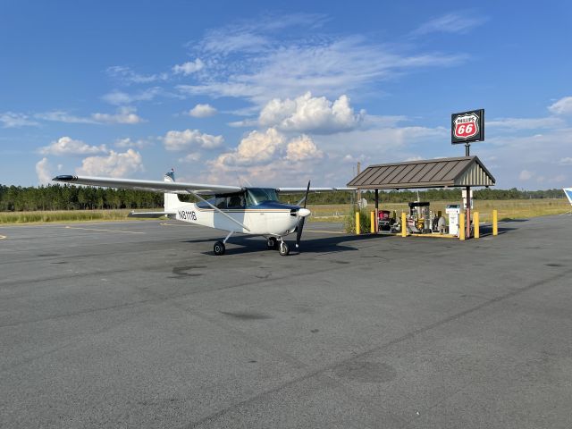 Cessna Skyhawk (N8111B) - N8111B fueling up 10/1/21