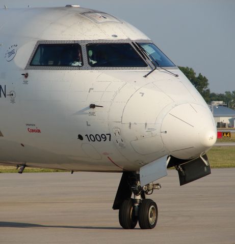 Canadair Regional Jet CRJ-700 (N378CA)