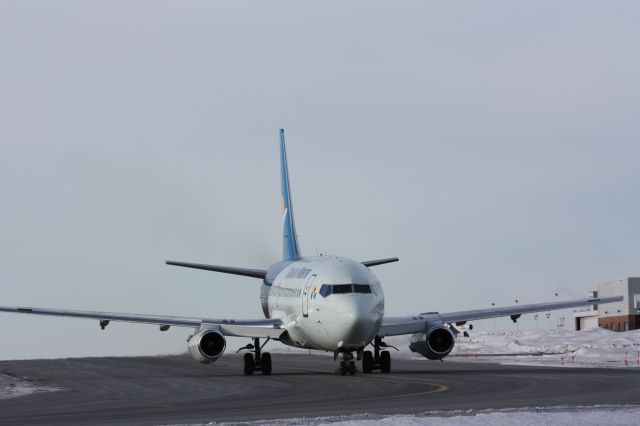 Boeing 737-200 (C-GOPW)